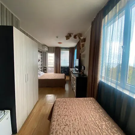 Danita & Restaurant&pool Bar Varna