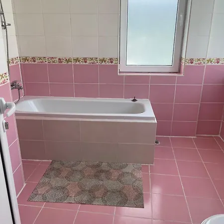 Apartmán Danita & Restaurant&pool Bar *