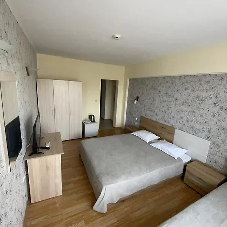 Danita & Restaurant&pool Bar Apartmán *