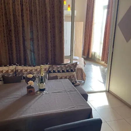 Danita & Restaurant&pool Bar * Varna