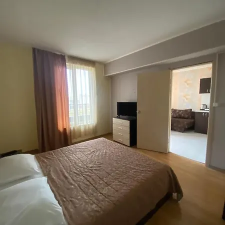 Danita & Restaurant&pool Bar Варна