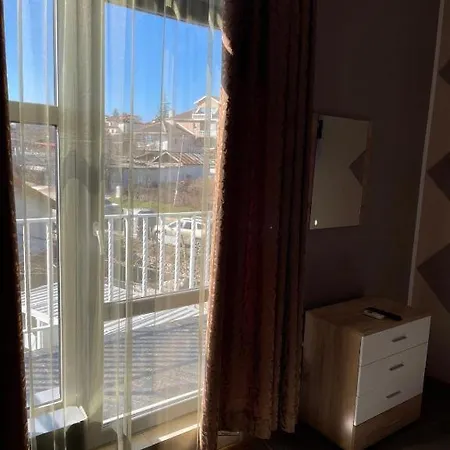 Апартаменты Danita & Restaurant&pool Bar