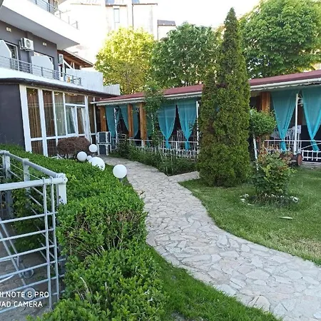 Danita & Restaurant&pool Bar Варна