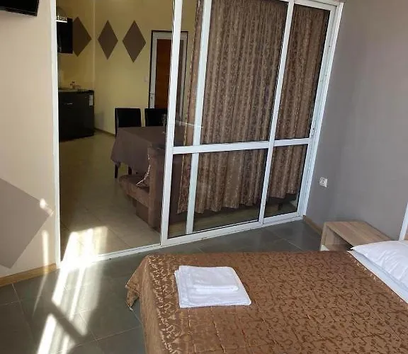 Danita & Restaurant&pool Bar