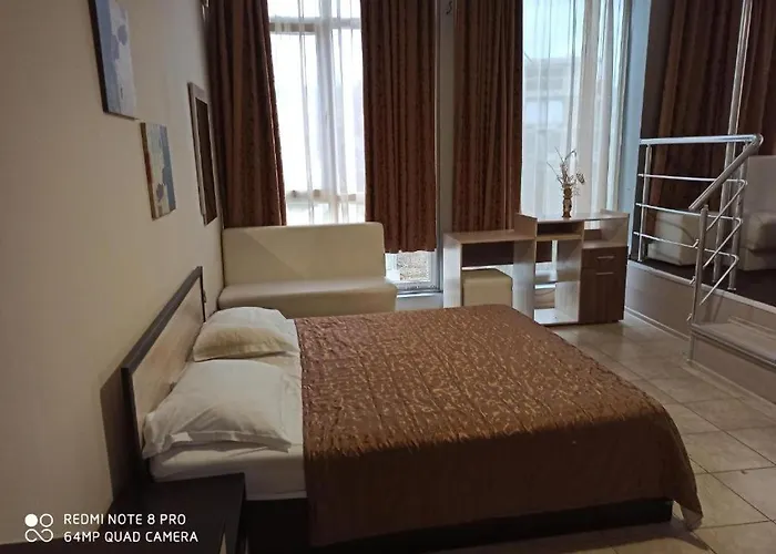 Apartment Danita & Restaurant&pool Bar