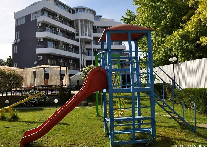 Apartment Danita & Restaurant&pool Bar Varna